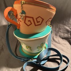 Disney Parks 2022 D23 Expo Alice in Wonderland Loungefly Teacup Crossbody Bag.  
