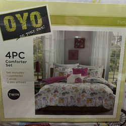 Twin Comforter Set 4pcs