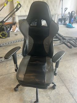 Gaming chair