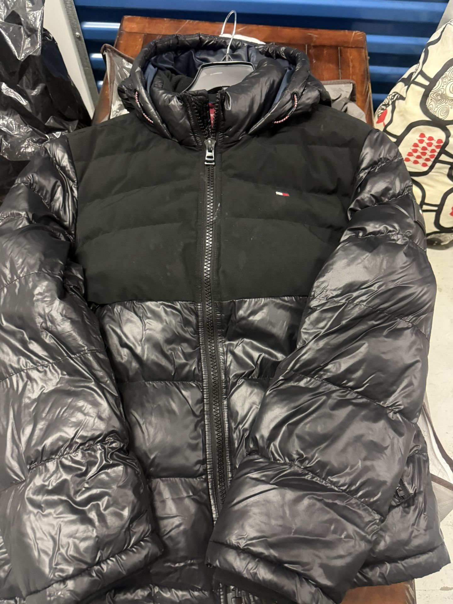 TOMMY HILFIGER Large Black High Gloss Mens Puffer Hooded Jacket