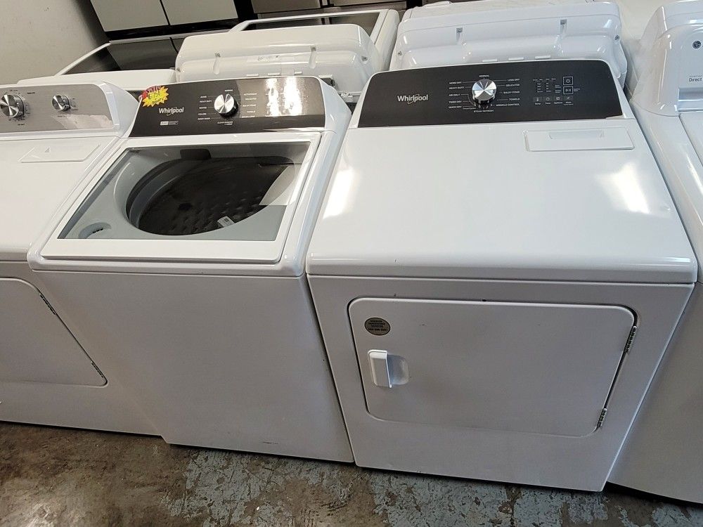 Like New Whirlpool Top Loading Washer With Removable Agitator And Electric 220volt Dryer Set