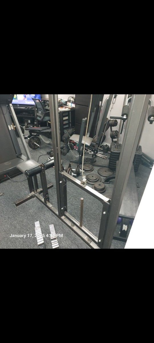 LAT AND ROW MACHINE..
