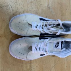 Vans High Top (size 9 Men’s)