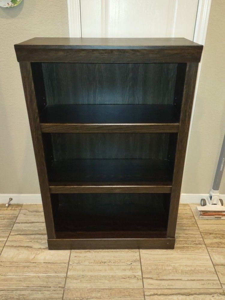 Saunders Book Shelf 45 X 29