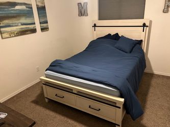 Full size bedroom set