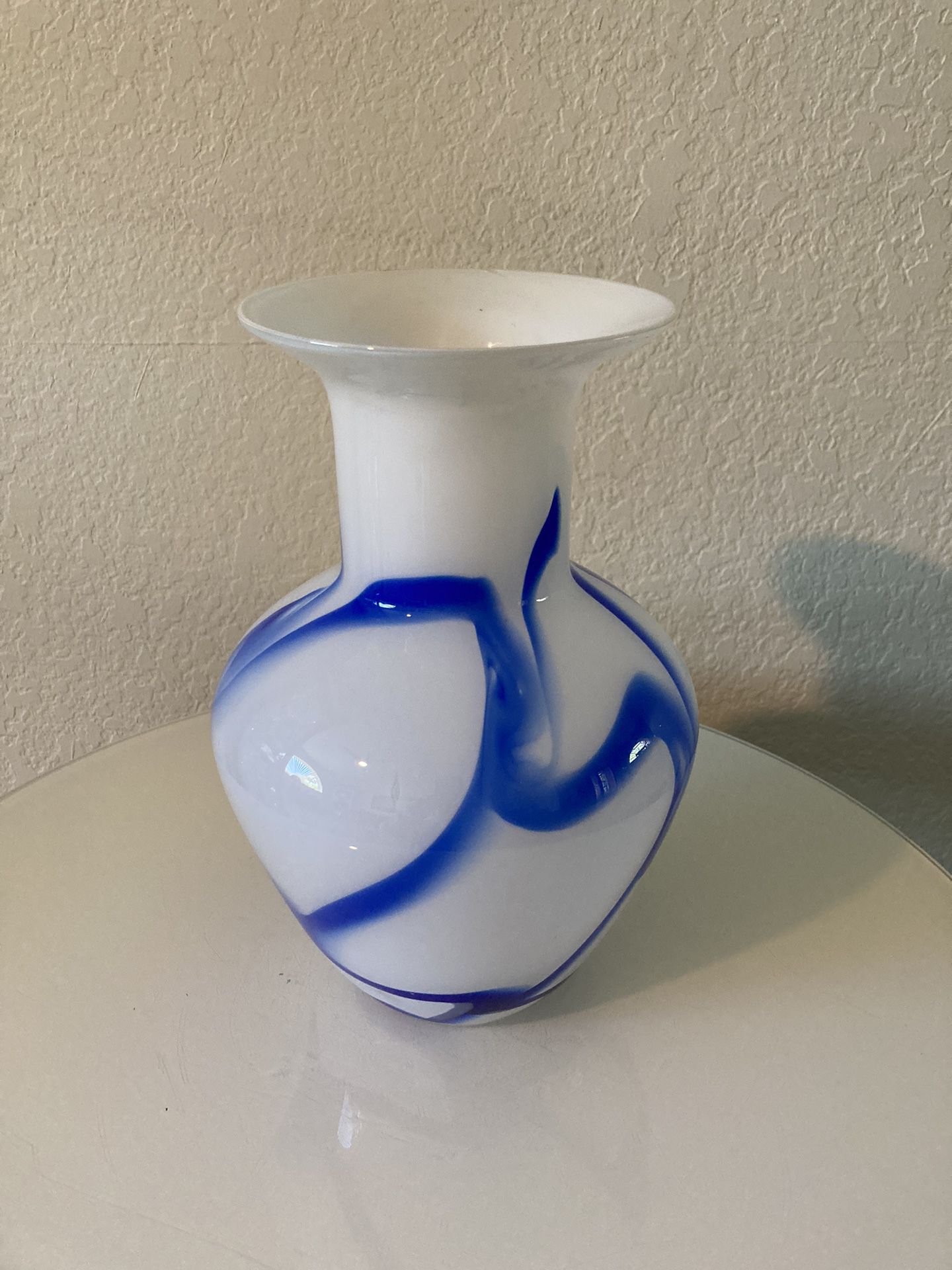 Pier 1 Glass Flower Vase White Blue