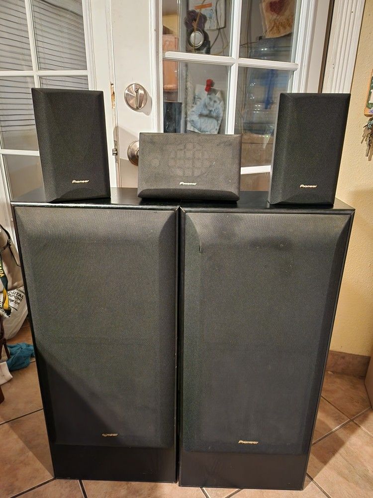 Pioneer Home Stereo System Speakers 