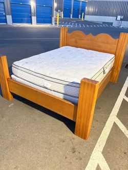 FREE DELIVERY queen bed real wood