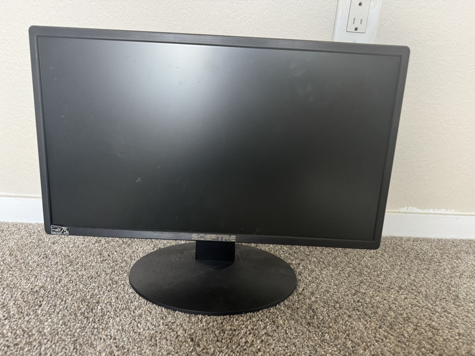 Sceptre monitor 20” , 2 available.