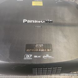 Panasonic Rz470 Projector 