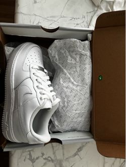 Air Force 1’s NEW ALL WHITE