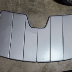 Covercraft UVS100 Custom Sunshade – UV11519SV (Silver) fits 2017-2025 Mazda CX-5