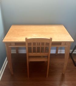 Child Table and chair 