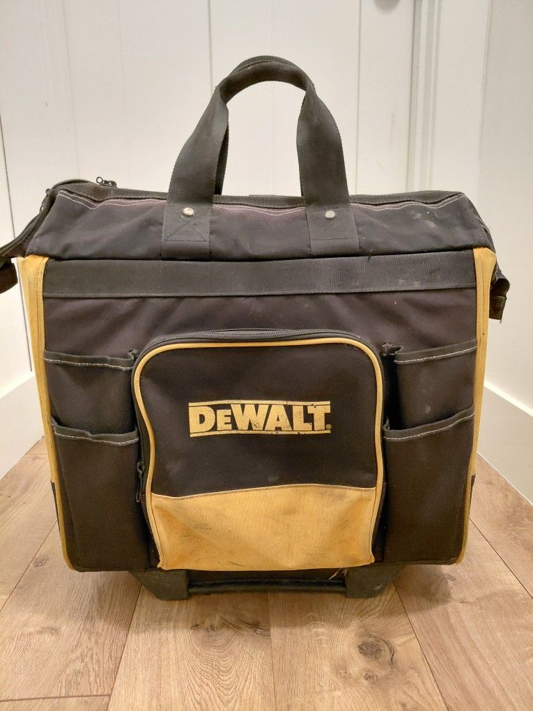Dewalt Rolling Tool Bag