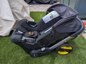 Doona Infant Car Seat & Stroller – Great Condition