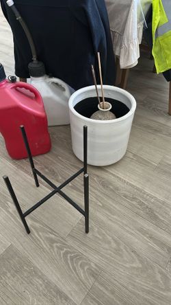 Ceramic Pot and  Plant Stand