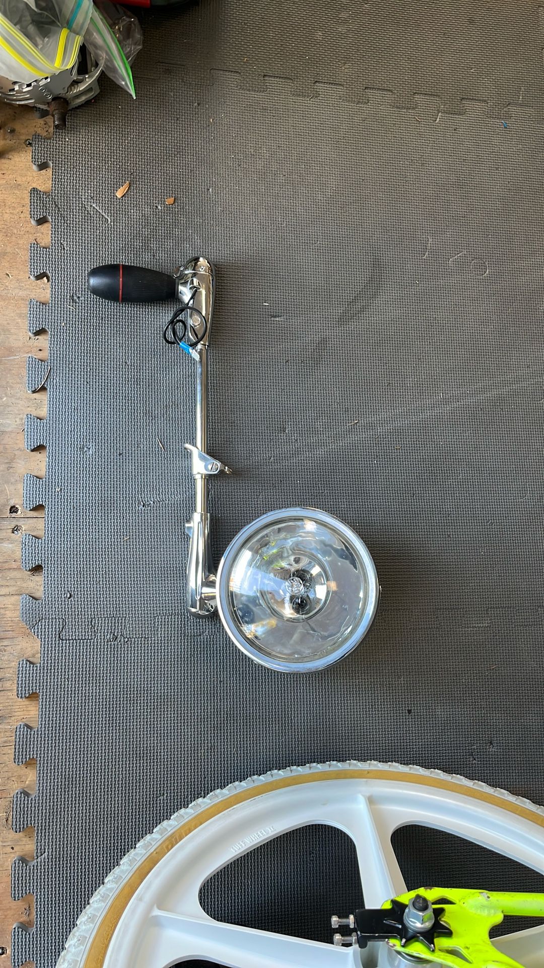 Unity MFG Company Chicago IL Spot Light