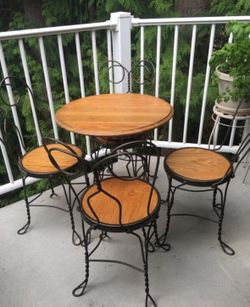 Ice Cream Parlor set W/ Glass Top