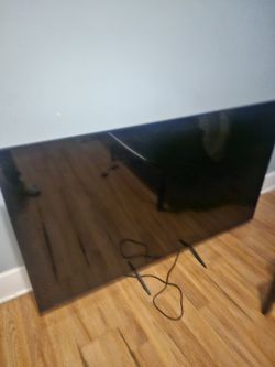 65 Inch LG 4k Tv (Damaged)