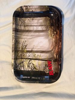 Nice rolling tray - like new