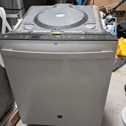 white GE Dishwasher With 3rd Rack