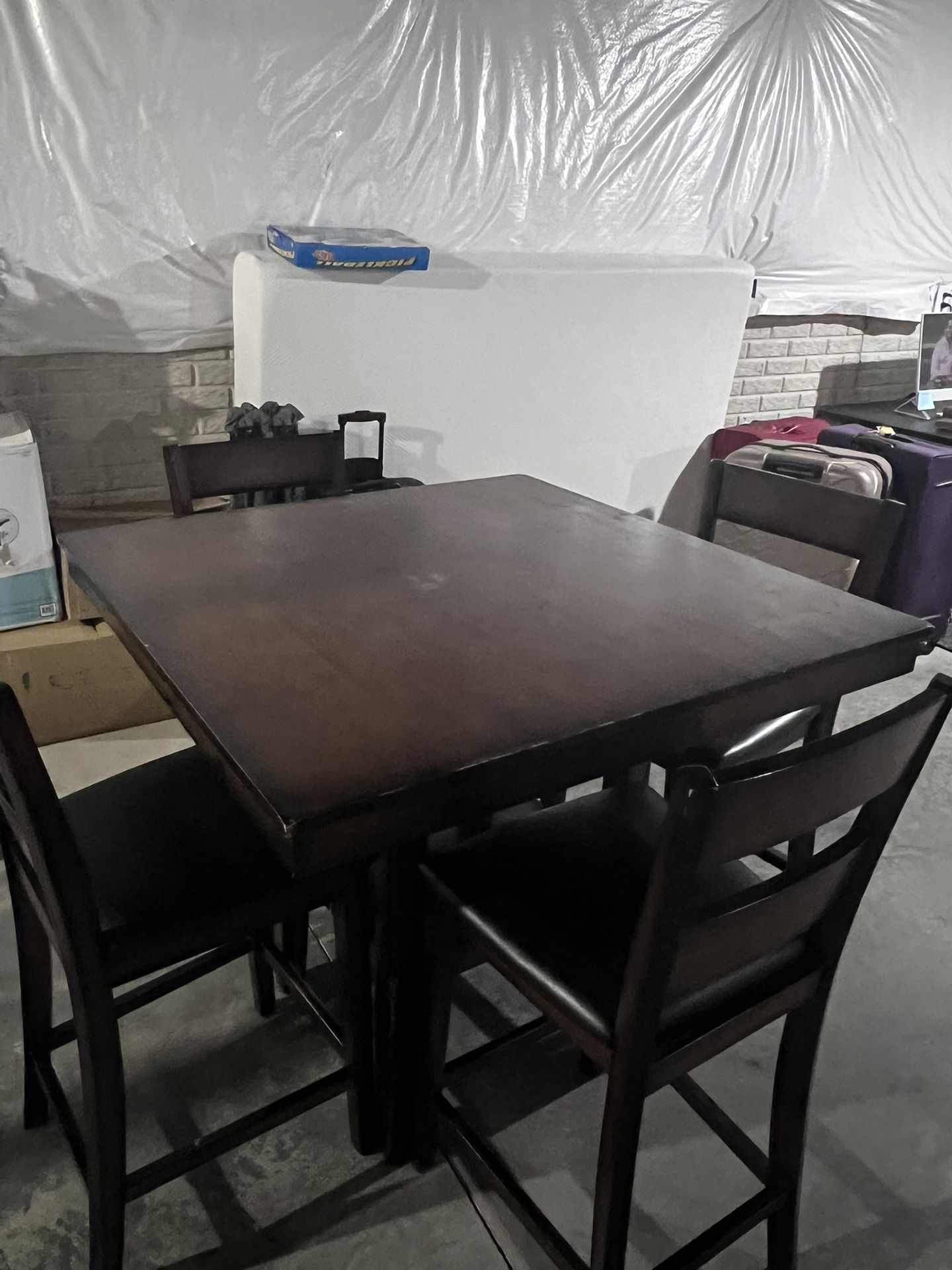 Dining Table With 4 High Chairs