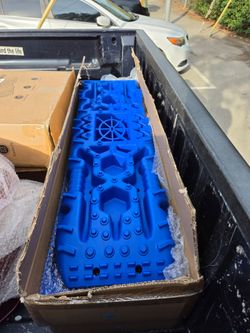 Ni light off road recovery traction boards