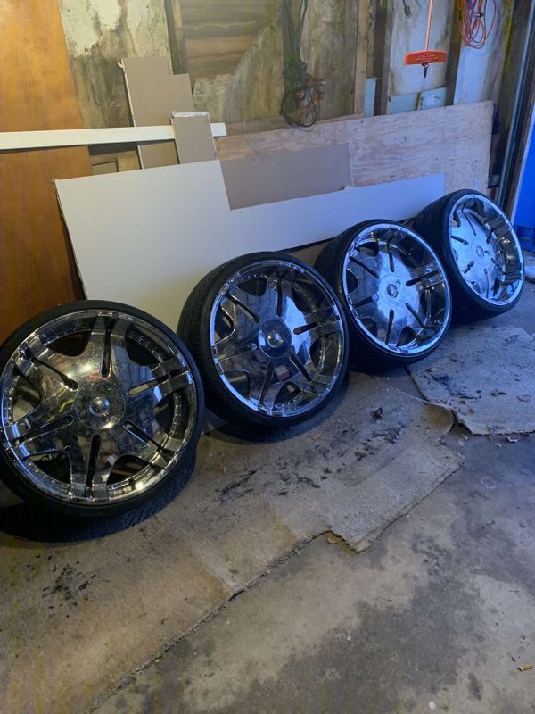 26 inch rims 6 lugs for Sale in Chicago, IL OfferUp