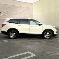 3rd Row Suv Third Clean Title Automatic Pearl White Sun Roof Leather Cr-v Hr-v Toyota RAV4 Highlander Sequoia 4Runner Nissan Armanda Pathfinder