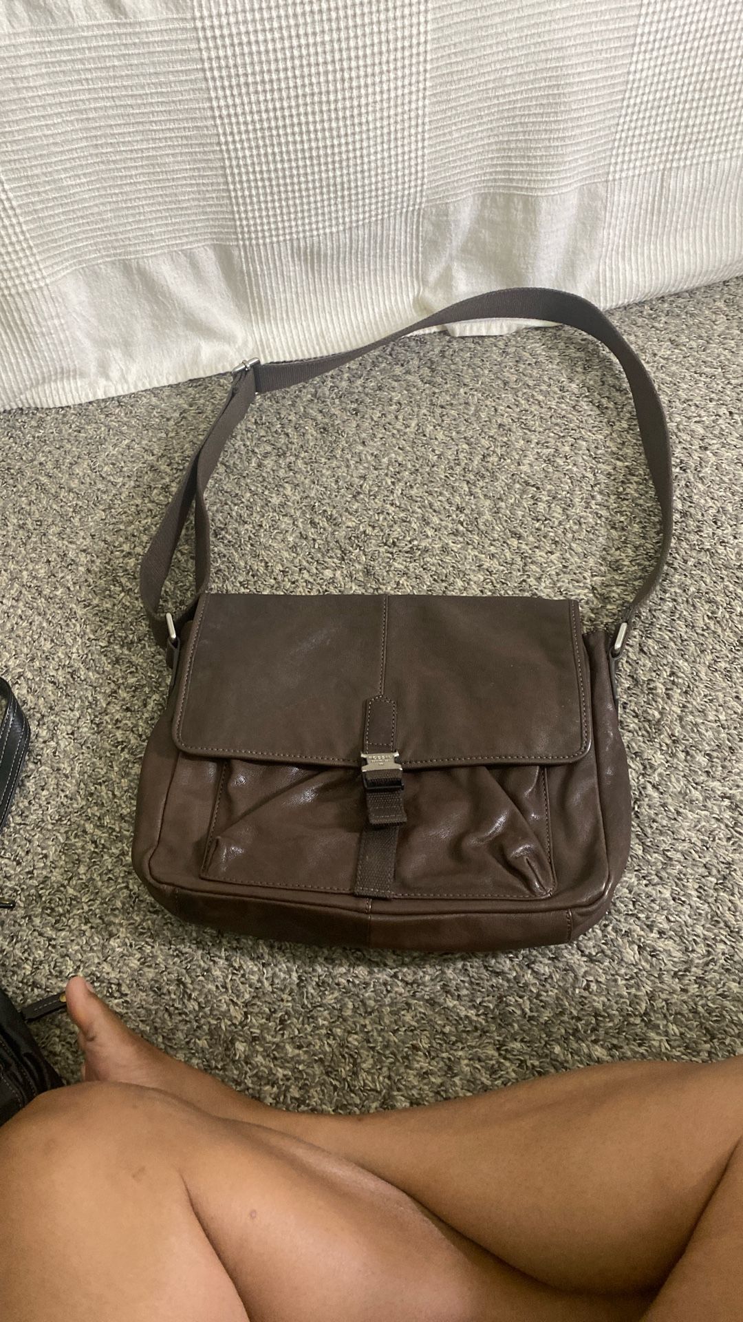 Fossil Messenger bag