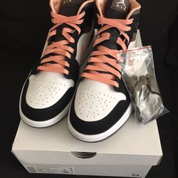 Jordan 1 Mid SE