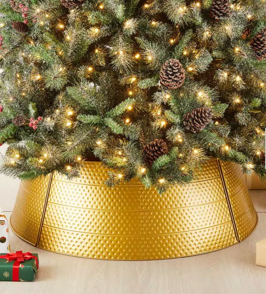 New In Box (28” X 9.2”T) Hammered Gold Tree Collar $25 (#C-120) 