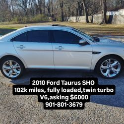 2010 Ford Taurus SHO 