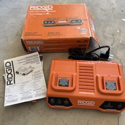 RIDGID 18V Dual Port Simultaneous Charger 