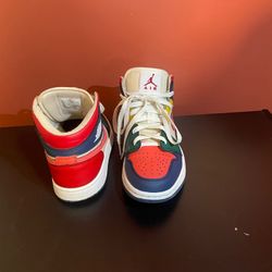 GIÀY NIKE AIR JORDAN 1 MID SE ‘MULTI COLOR’
