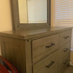 3 Piece Dresser 