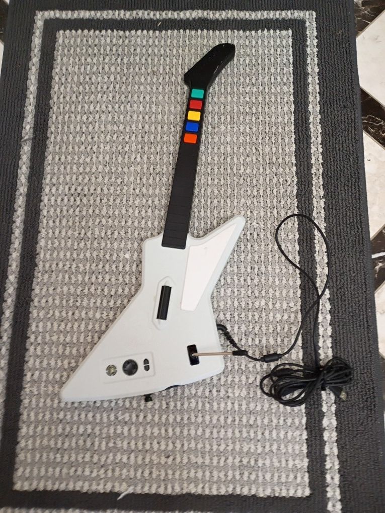 Xplorer Red Octane Xbox 360 Wired Guitar Guitar Hero
