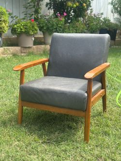 Mid-Century Arm Chair