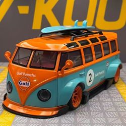  1:24 Volkswagen T1 Bus Alloy Model Gulf Oil Painting 5 Doors Openable Sound & Light Return Collector Grade