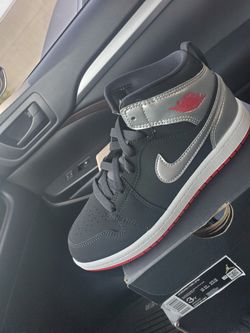 Jordan 1s 3y