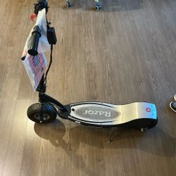 Razor E325 Electric Scooter