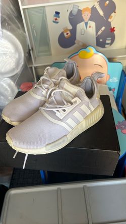 Ladies Adidas Sz 51/2
