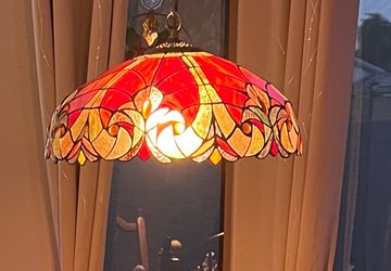Tiffany Style Hanging Lamp