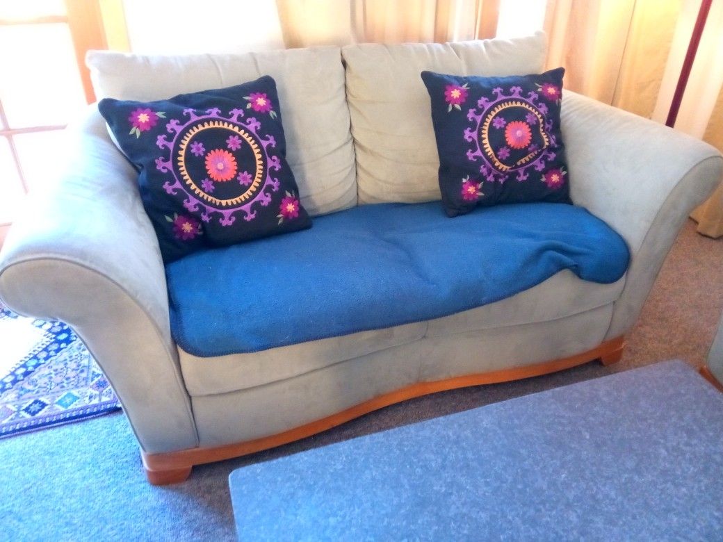Macy's Couches for Sale in Seattle, WA OfferUp