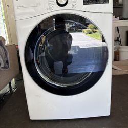 LG Washer & Dryer Set