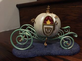 Disney Cinderella carriage Figuring