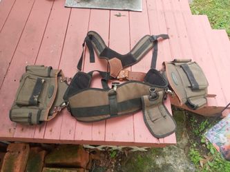 Framer shoulder support pouch
