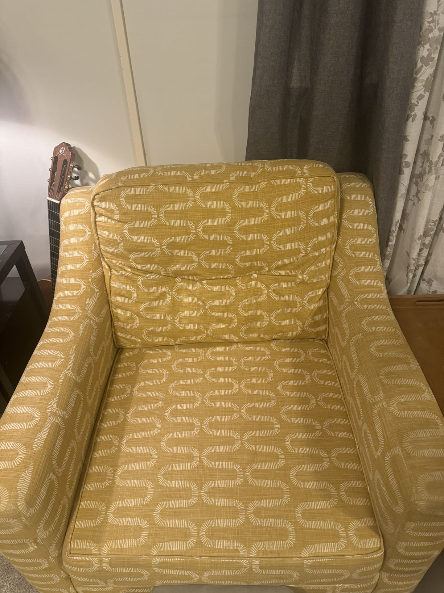 Set Of 2 Lounge Chairs 