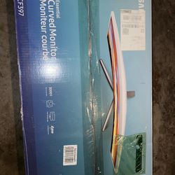 Curved Monitor 32”