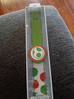 Universal Studios Super Nintendo World Yoshi Power Up Band Wristband NIB